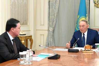 ЕЛБАСЫ АСҚАР МАМИНМЕН КЕЗДЕСТІ (ВИДЕО)