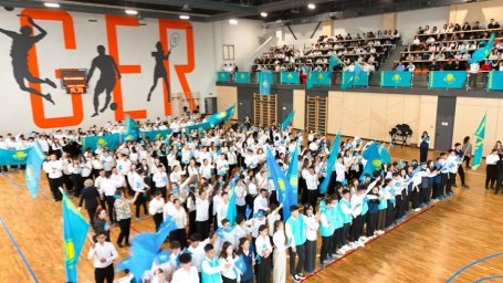 Ұлытауда жаңа Конституцияны қолдауға арналған форумға мыңға жуық жас жиналды