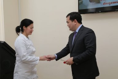 ЖАС МАМАНДАРҒА ҚАМҚОРЛЫҚ