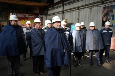 &laquo;Kazkat&raquo; зауытының жұмысшылары конституциялық реформаны және алдағы референдумды қолдады