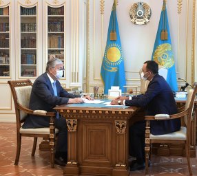 ​ПРЕЗИДЕНТ ҚАСЫМ-ЖОМАРТ ТОҚАЕВ СЕНАТ ТӨРАҒАСЫН ҚАБЫЛДАДЫ