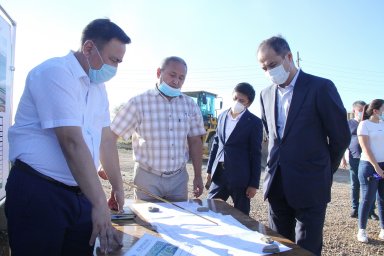 ​ҚҰРЫЛЫС НЫСАНДАРЫМЕН ТАНЫСТЫ