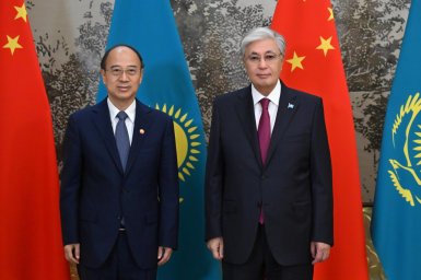 Мемлекет басшысы (СNPC) директорлар кеңесінің төрағасы Дай Хоулянды қабылдады