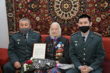 ​МИНИСТР ҚҰТТЫҚТАУЫН ЖЕТКІЗДІ
