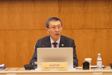 Референдум күні әр екі сағат сайын дауыс беру барысы туралы ақпарат беріліп отырады