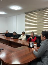 Журналистермен жүздесу