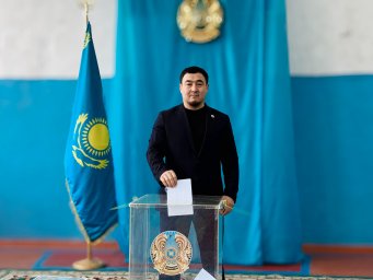 Қазақ күресінен екі дүркін әлем чемпионы Айдос Қайратұлы Ғалымов референдумда дауыс берді