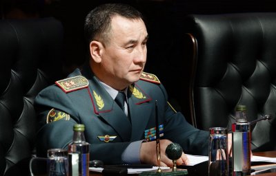 БҰРЫНҒЫ ҚОРҒАНЫС МИНИСТРІ МҰРАТ БЕКТАНОВ ҰСТАЛДЫ