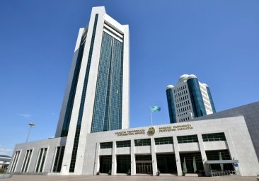 Мәжіліс депутаттарының толық тізімі